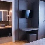 Silvia Bed & Breakfast 4*