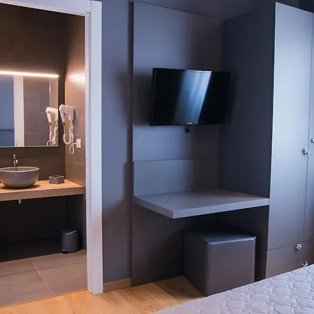 Silvia Bed & Breakfast 4*