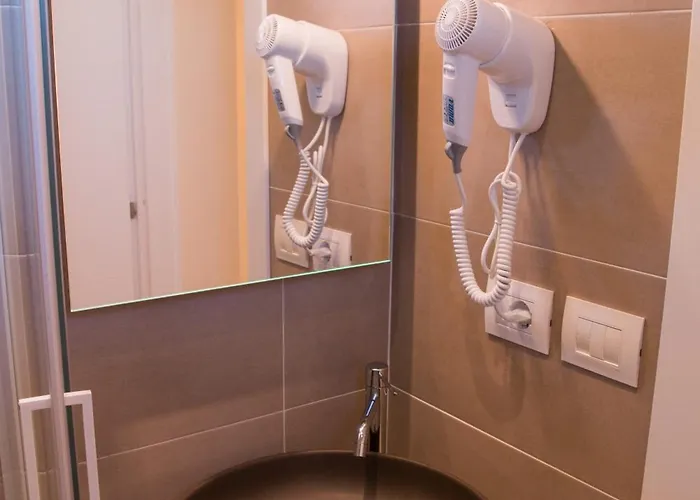 לינה וארוחת בוקר Silvia 4*