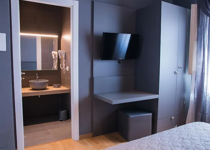 Silvia לינה וארוחת בוקר 4*